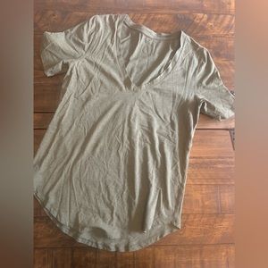 Lululemon shirt